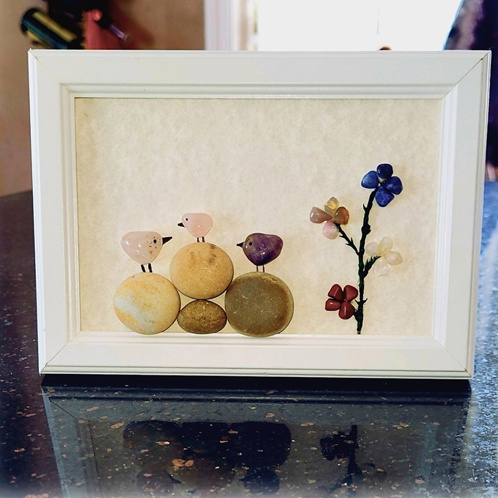 Pebble/ Glass Art Three Birds